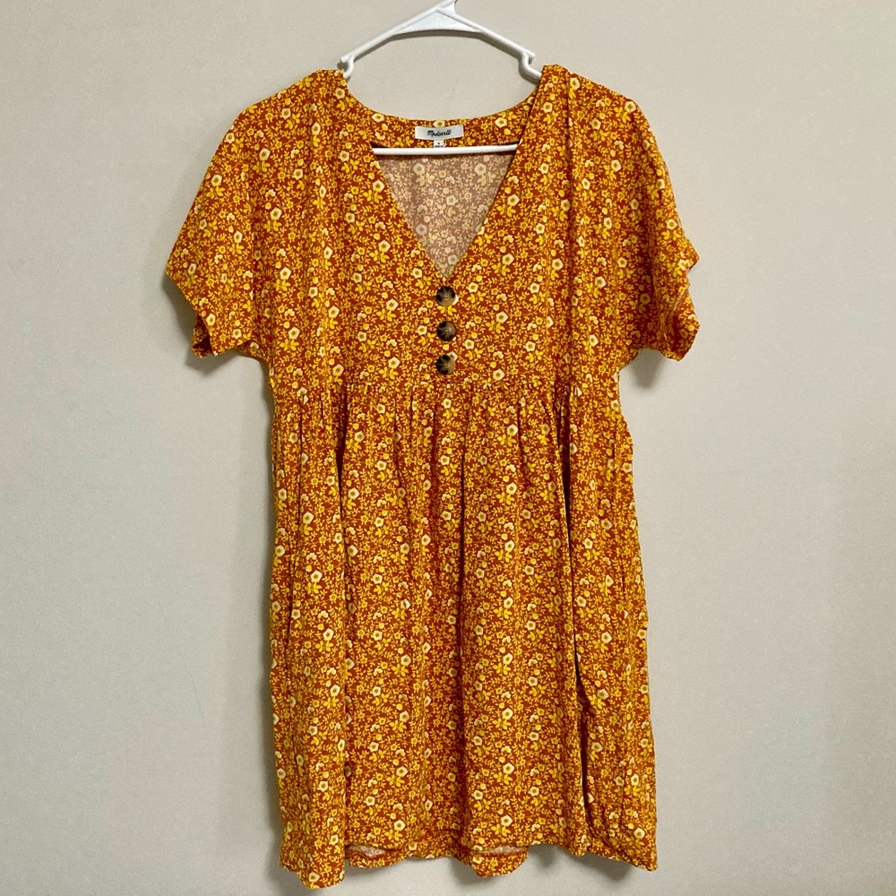 Madewell V-Neck Button-Front Babydoll Dress in Americana Floral, Size Small